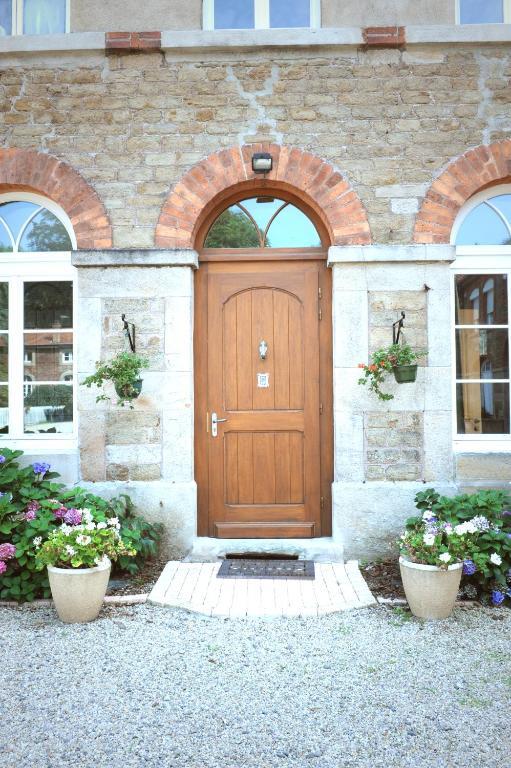 Logis De Nantas Bed & Breakfast Saint-Jean-Bonnefonds ภายนอก รูปภาพ